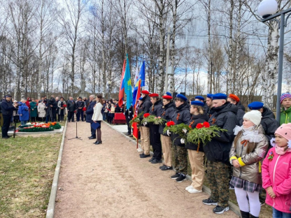 В Ленинградской области установили памятник воинам - казахстанцам 314 стрелковой дивизии